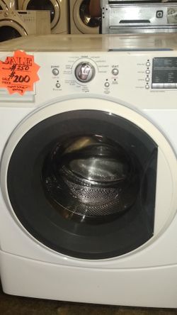Sale!! Maytag Front Load Washer in excellent condition