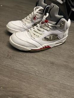Men’s retro 5 supreme size 8