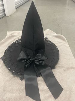 Fancy witch hat