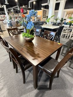 7 PC DINING TABLE