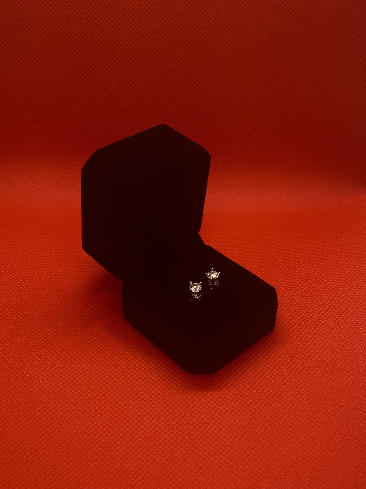 1 Carat Tw Moissanite Stud Earrings White Gold (S925) - GRA Certified