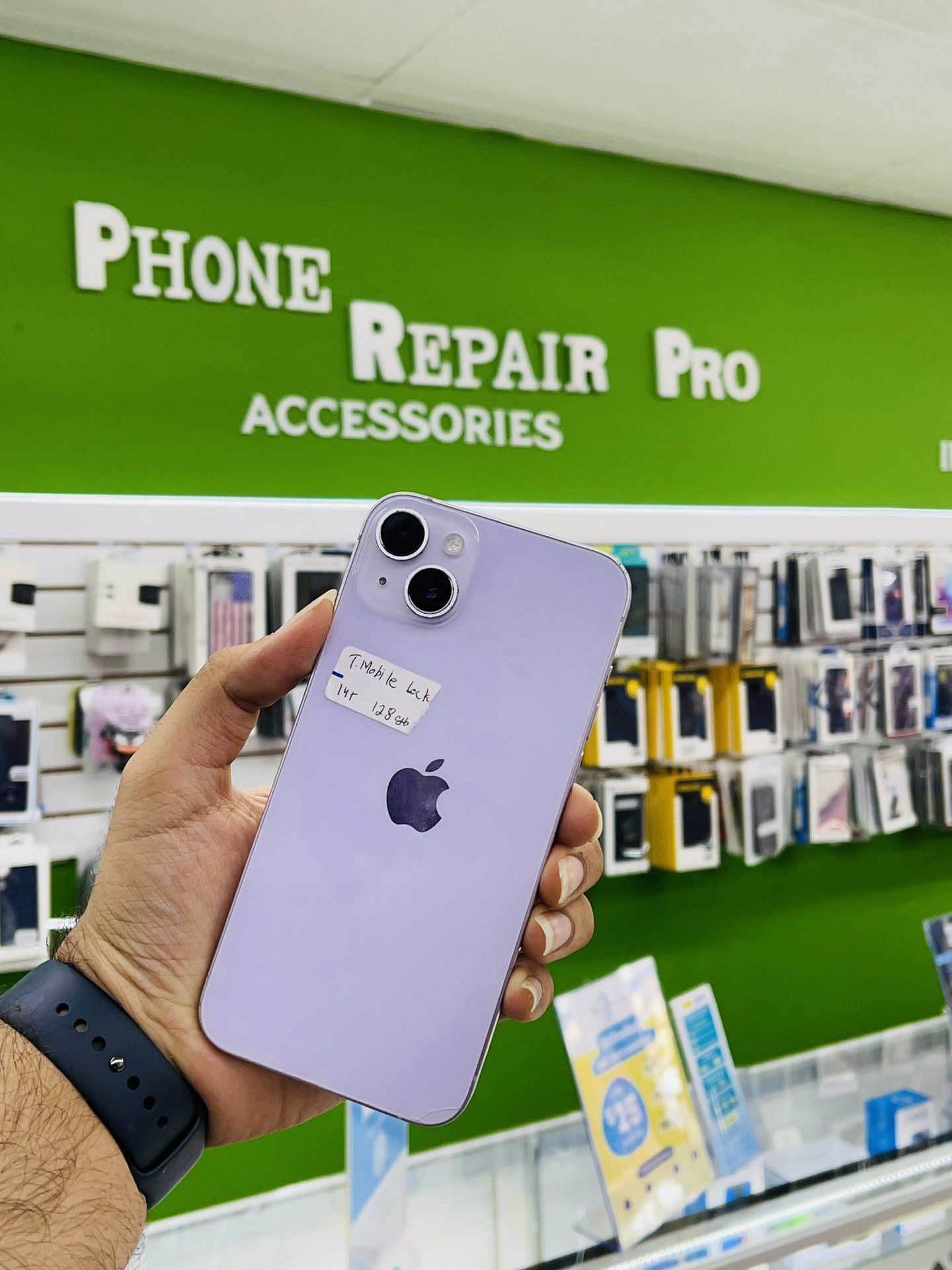 iPhone 14 Plus