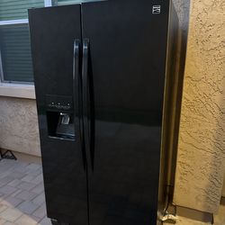 Kenmore side by side fridge freezer refrigerator