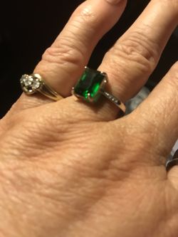 Beautiful .925 Sterling Silver W/Lab Created Emerald Cut Stone Ring Size 8