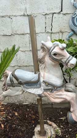 Carousel horse