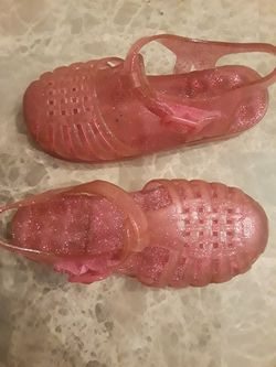 Size 10 girls glittery sandal.
