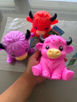 Highland Squeezy squishy cow