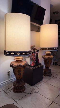 Pair of Large Vintage Hollywood Regency Table Lamps with Matching Shades