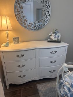 White Dresser!  Gorgeous! 💖