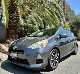 2013 Toyota Prius c