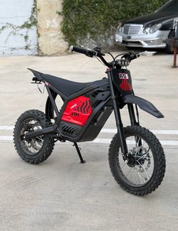 Windone RS5 Electric Dirt Bike – 37 MPH – 2200W Peak – 48V 22.5Ah NEW