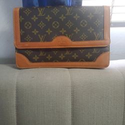 Louis Vuitton Purse