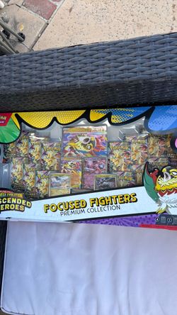 Pokémon Focused Fighters Premium Collection Box