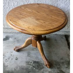 Low 25” H Solid Oak Pedestal Table 
