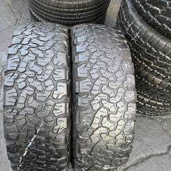 Tengo un par de llantas en muy buenas condiciones, marca BFGOODRICH LT 255/75R17 instaladas y balanceadas por el mismo precio $130