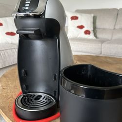 NESCAFÉ Dolce Gusto Coffee Machine, Genio 2