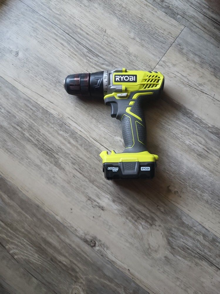 RYOBI 12v DRILL 3/8"