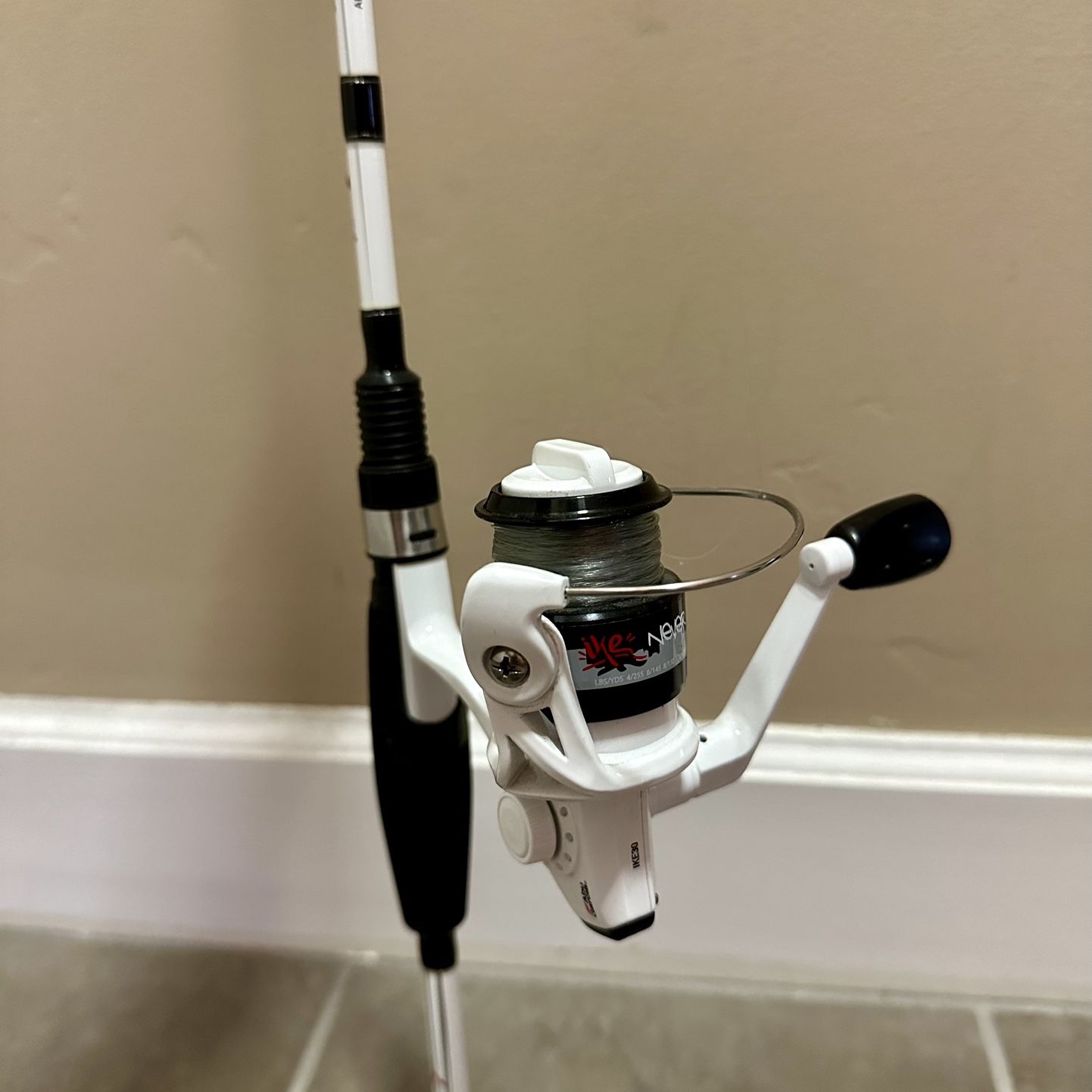 abu garcia fishing rods for sale Max Casting Rod 6'6" / Medium Heavy / 2 creating a durable rod that feels balanced in your hands Abugarcia Fishing Rod Casting Telescopic