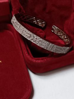 Sterling Jewelry.  Beautiful solid Sterling Designer Bracelet.  Like New! In Box. 