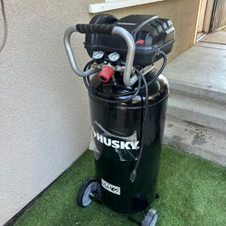 Husky
1.7 HP, 200 PSI, 30 Gal., 5.1 SCFM 90 PSI, Single-Stage, Oil Free Portable Vertical Electric Air Compressor