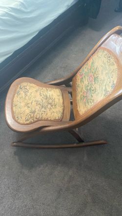 Vintage rocking chair folding