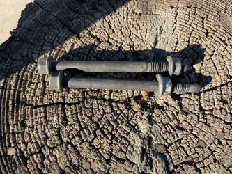 Chevy SBC Bolts And Nuts 