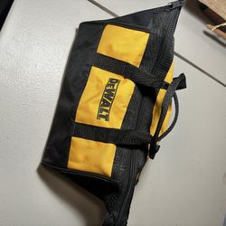 DEWALT 20V MAX Cordless Drill Driver, 1/2 Inch, 2 Speed, XR 2.0 Ah Battery and Charger Included (DCD777D1)