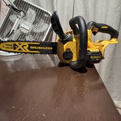 Dewalt DCCS620 20V Max XR Cordless Chainsaw
