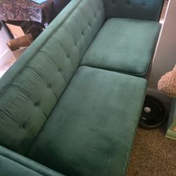 Living Room Set - Couch, 2 Chairs, Coffee Table, & Side Table