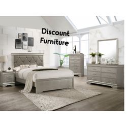 Queen Size 5 Pc Bedroom Set