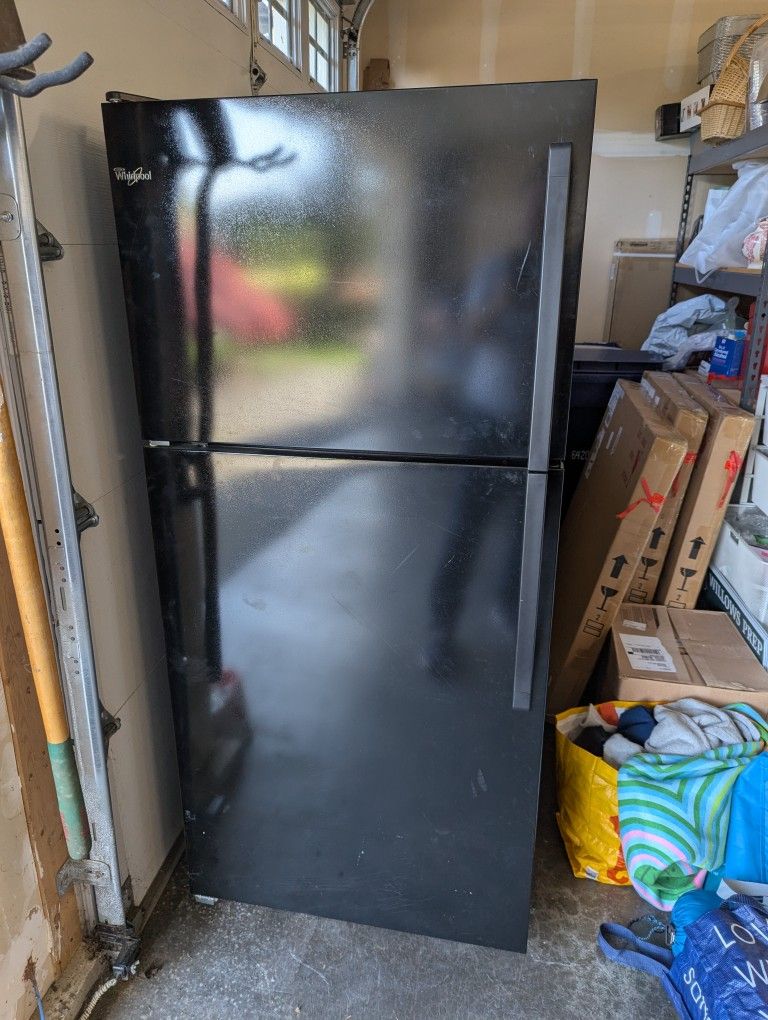 Whirlpool 18.2 Cu Ft Top Freezer Refrigerator, Black