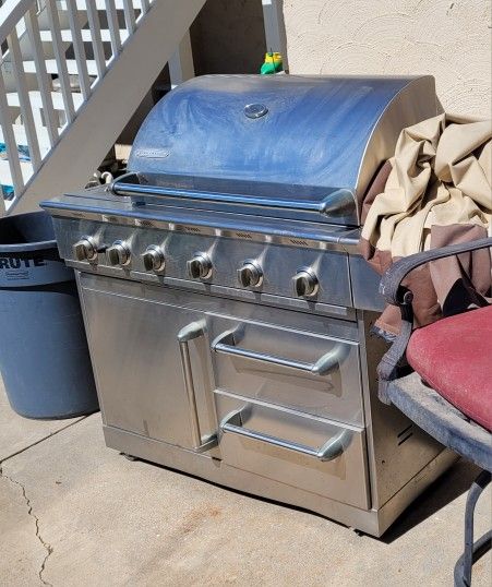 Glen Canyon BBQ Grill