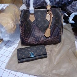 Brown Purse With Wallet 