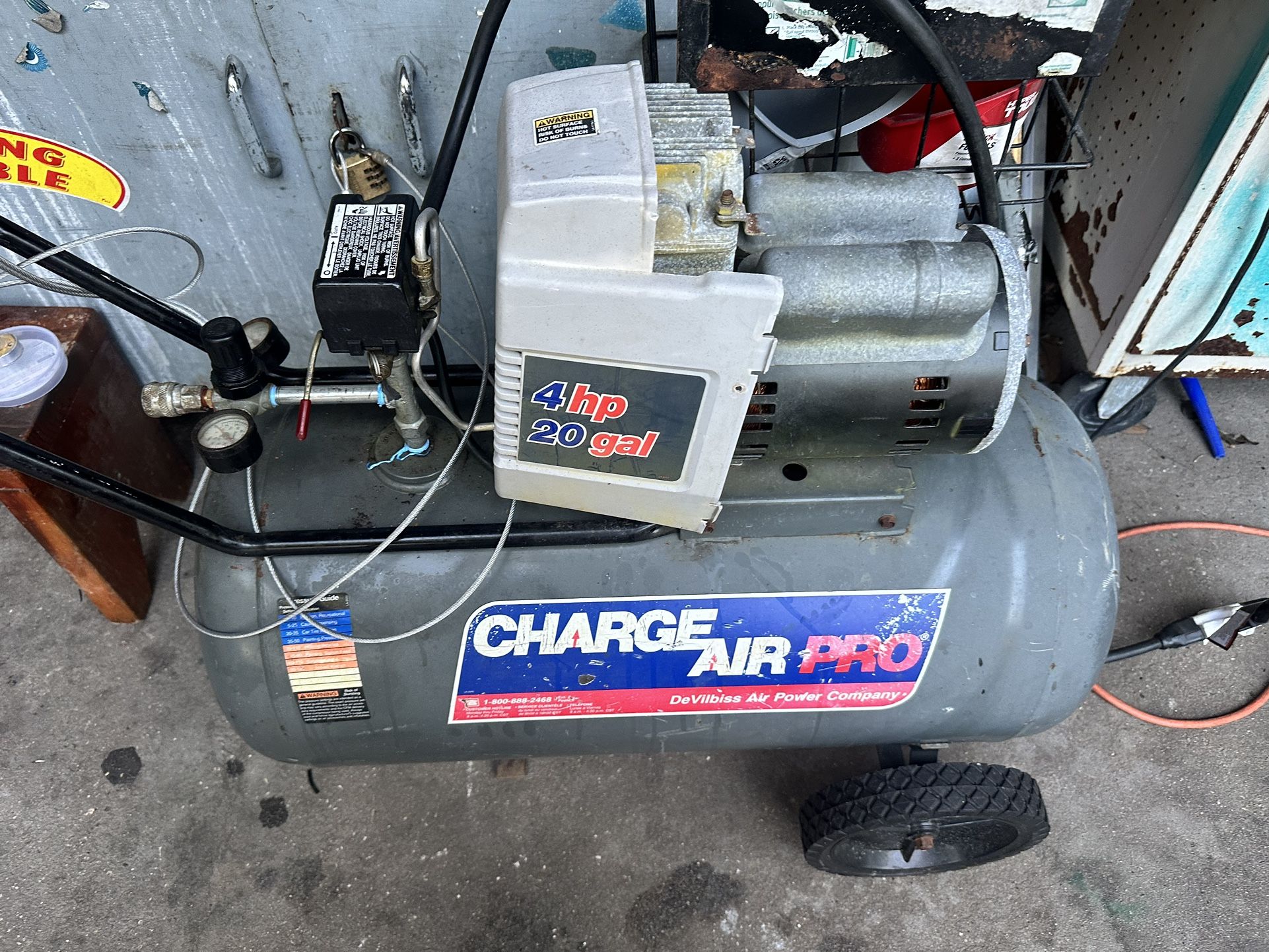 20 Gallons Air Compressor