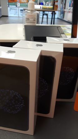 Boost Mobile 2737 N Campbell ave 85719