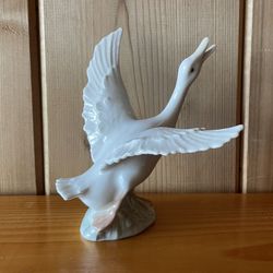 Lladro Running Duck Figurine 