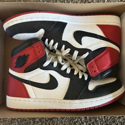 Air Jordan 1 Retro High Satin Black Toe 2019 Size 12 Wmns/ 10.5 Men’s