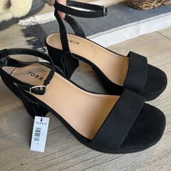 Black Platform Heels 