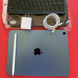 256gb Apple IPad 10th Generation (10.9” Liquid Retina / Latest 2022 model) with pen, keyboard, case & Accessories (warranty 11/ 2024) 
