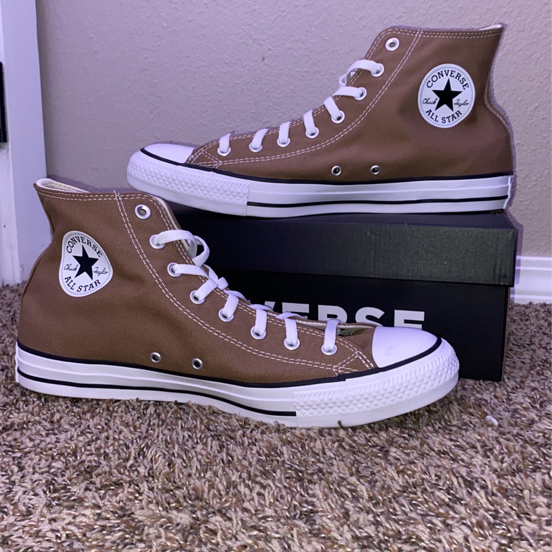 SAND DUNE CONVERSES