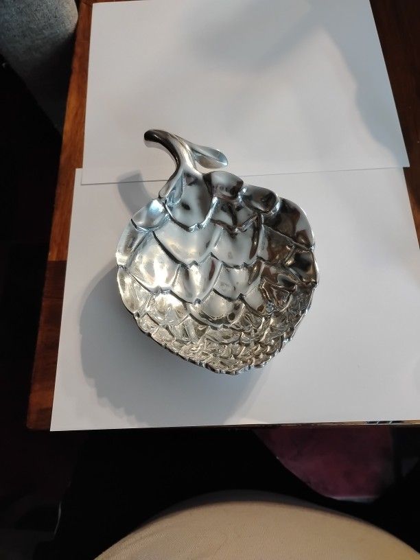 Mariposa Recycled Cast Aluminum Artichoke Dish