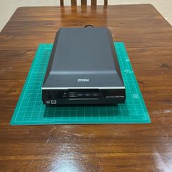 Epson Perfection V600 Photo Color Scanner 