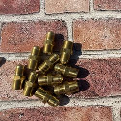 Lot Of 10 3/8 in. x 3/8 in. Flare x MIP Adapter 