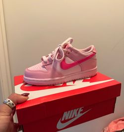Girls Nike Dunk Low Size 11.5