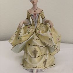 Italian Vintage Richard Ginori-Capodimonte Porcelain Doll Figurine. Excellent Condition