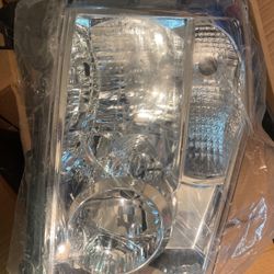 2005-2007 Nissan Armada Headlights 