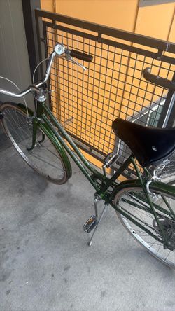 Vintage women’s Schwinn suburban