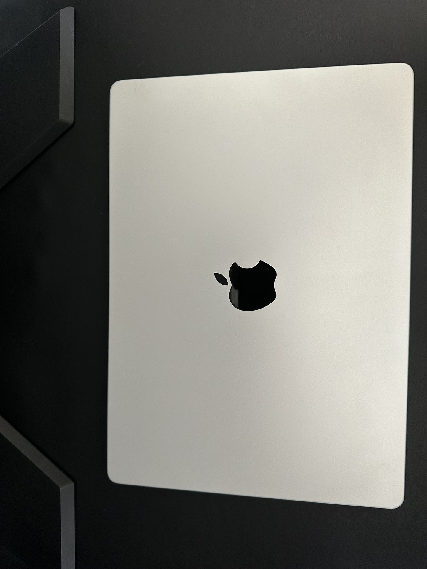2021 MAC BOOK PRO 14inch