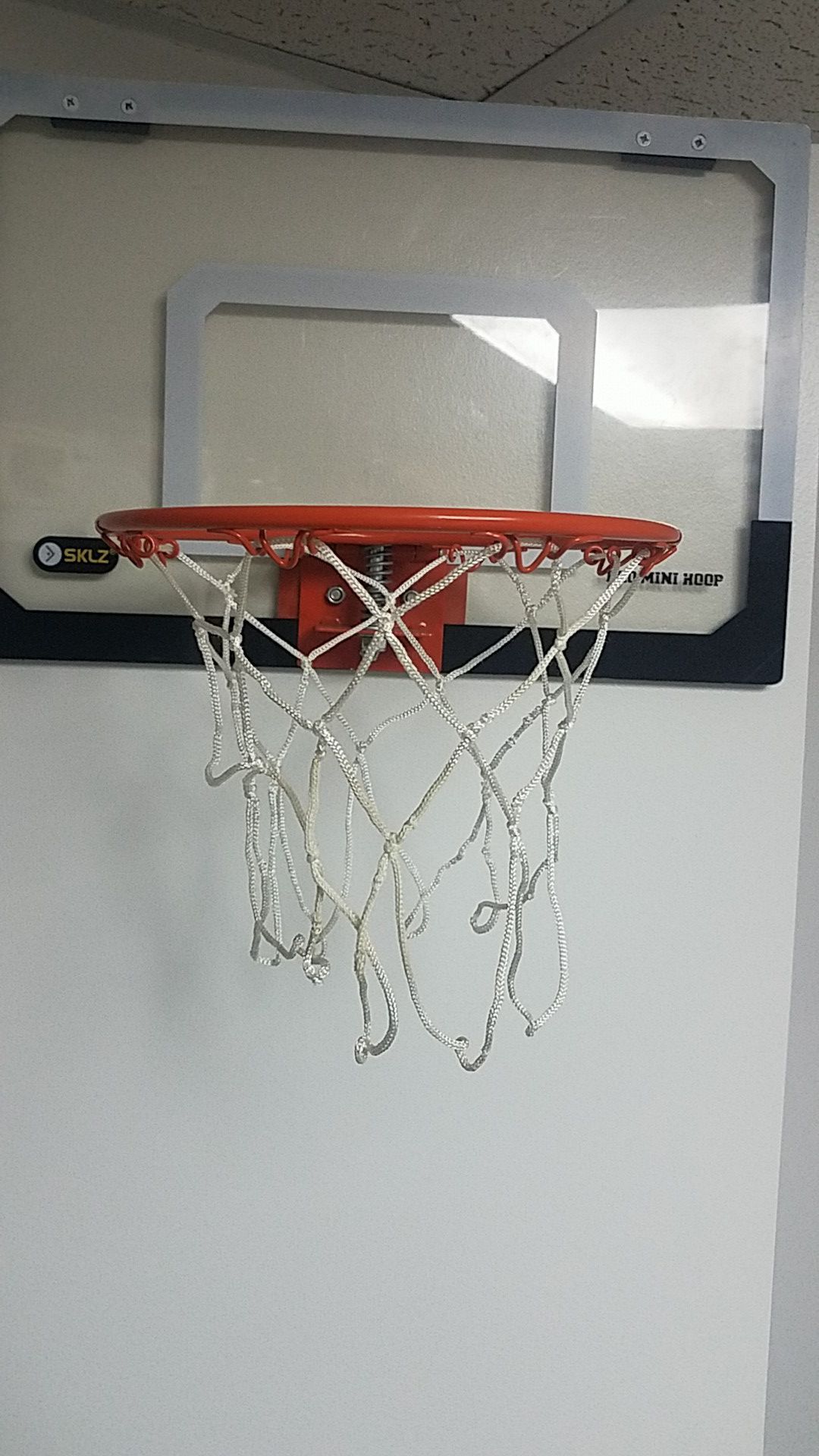 Sklz over door basketball hoop