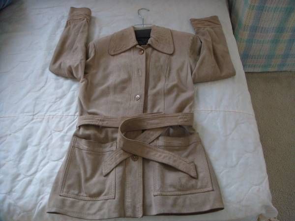 Vintage Ladies/girls Winter Coat / Jacket - Leather, Suede - XS - Smart Coat